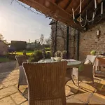 Vakantiehuis East Wing Country & Tennis Court Access Sleeps 4 *