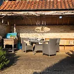 Vakantiehuis East Wing Country & Tennis Court Access Sleeps 4 East Ayton