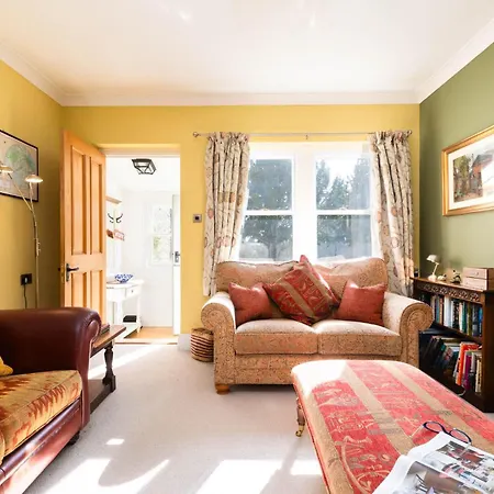 Vakantiehuis East Wing Country & Tennis Court Access Sleeps 4 *