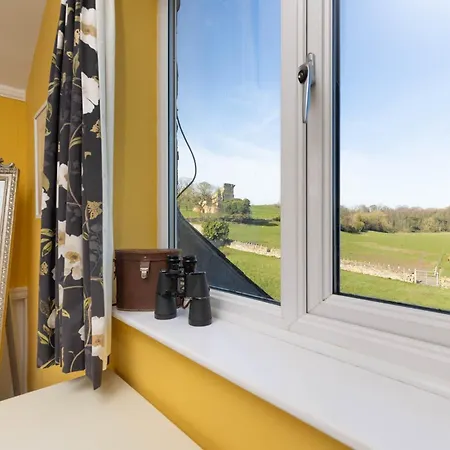 Prázdninový dům East Wing Country & Tennis Court Access Sleeps 4