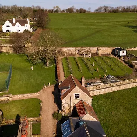 East Wing Country & Tennis Court Access Sleeps 4 * Ayton